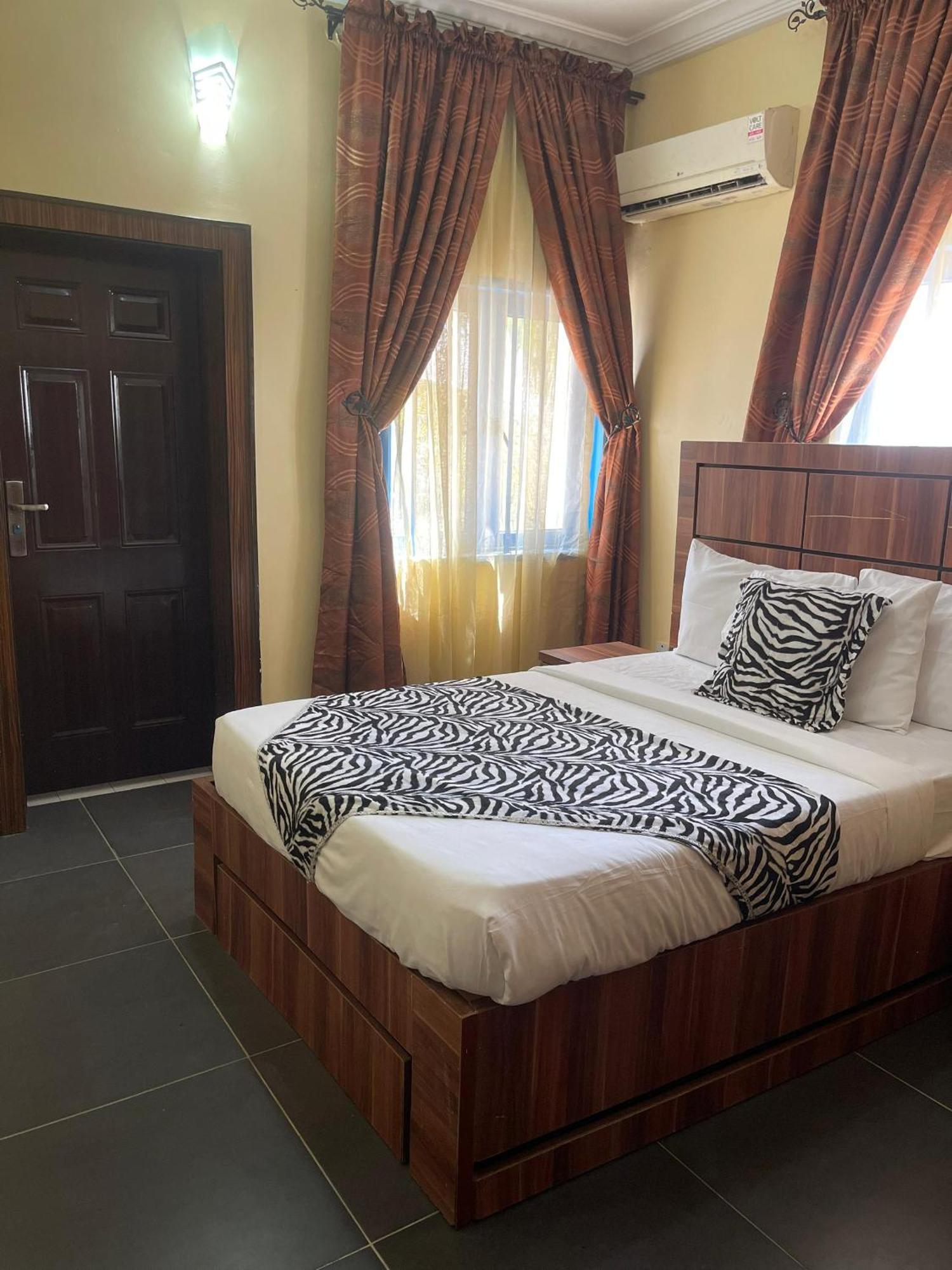 Aa Hotel And Suites Abuja Eksteriør billede