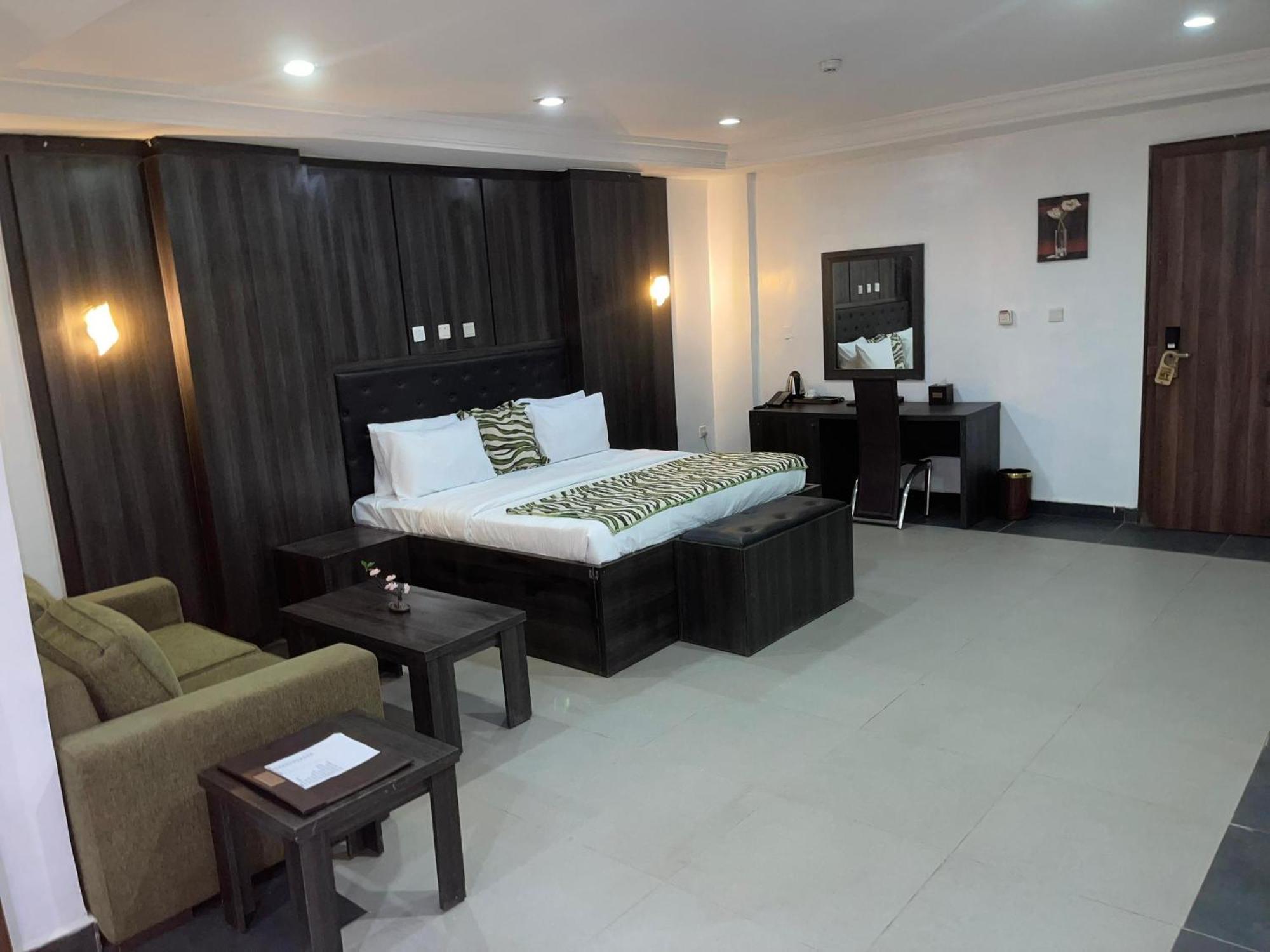 Aa Hotel And Suites Abuja Eksteriør billede