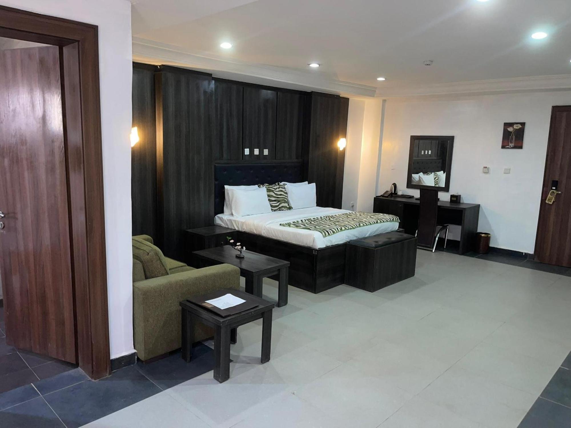 Aa Hotel And Suites Abuja Eksteriør billede